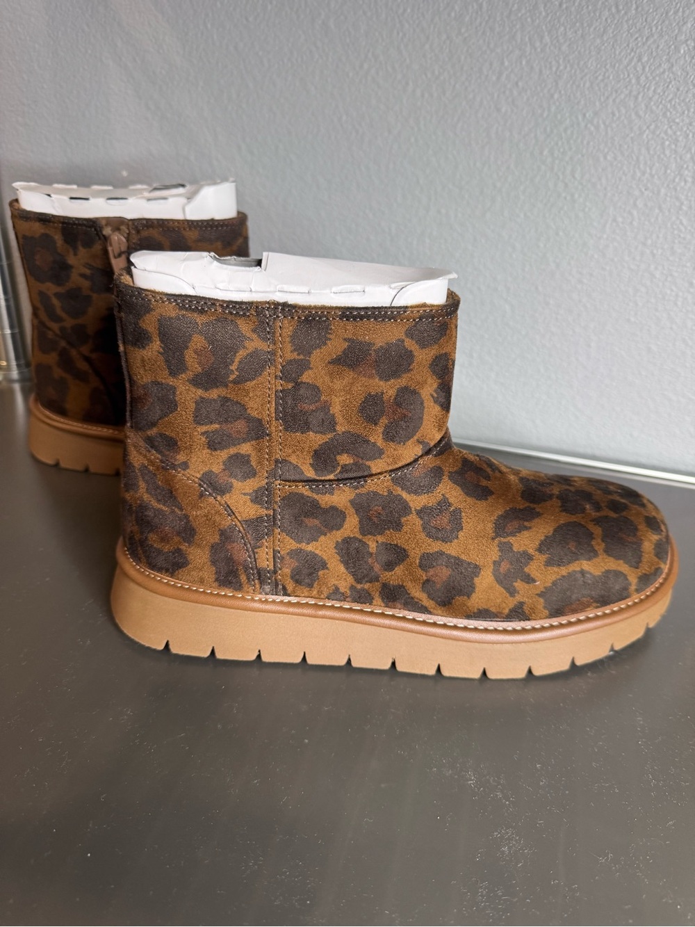 New size 7 women’s. Universal Thread Leopard Print Suede Ankle Boots - Brown